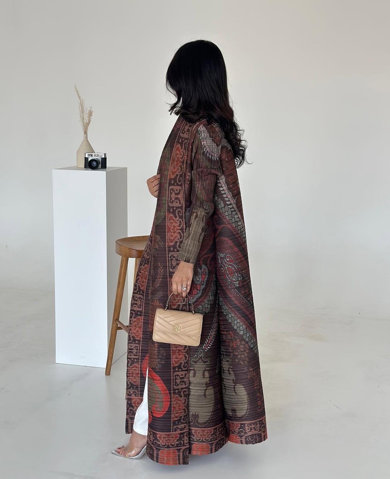 Vintage Majesty Abaya
